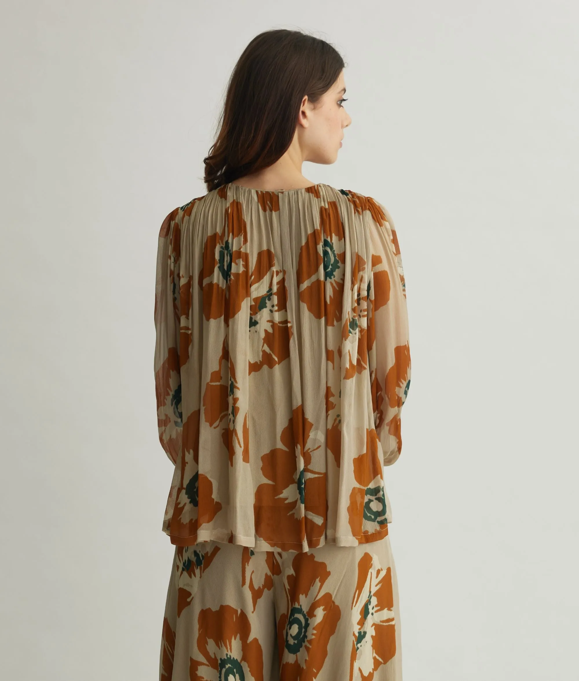 BEIGE AND RUST FLORAL PLEATED TOP