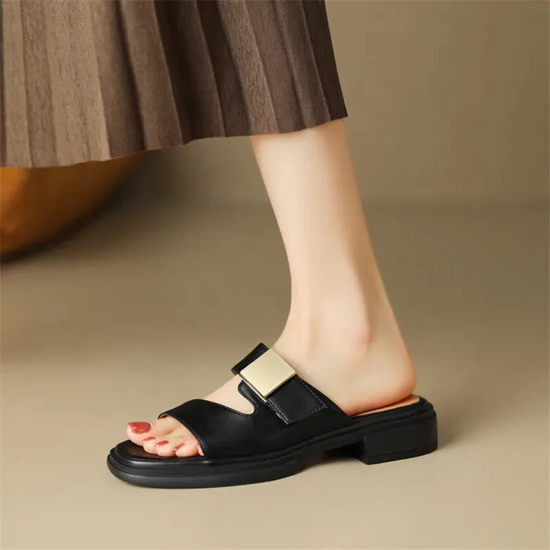 Comfortable and breathable sandals
