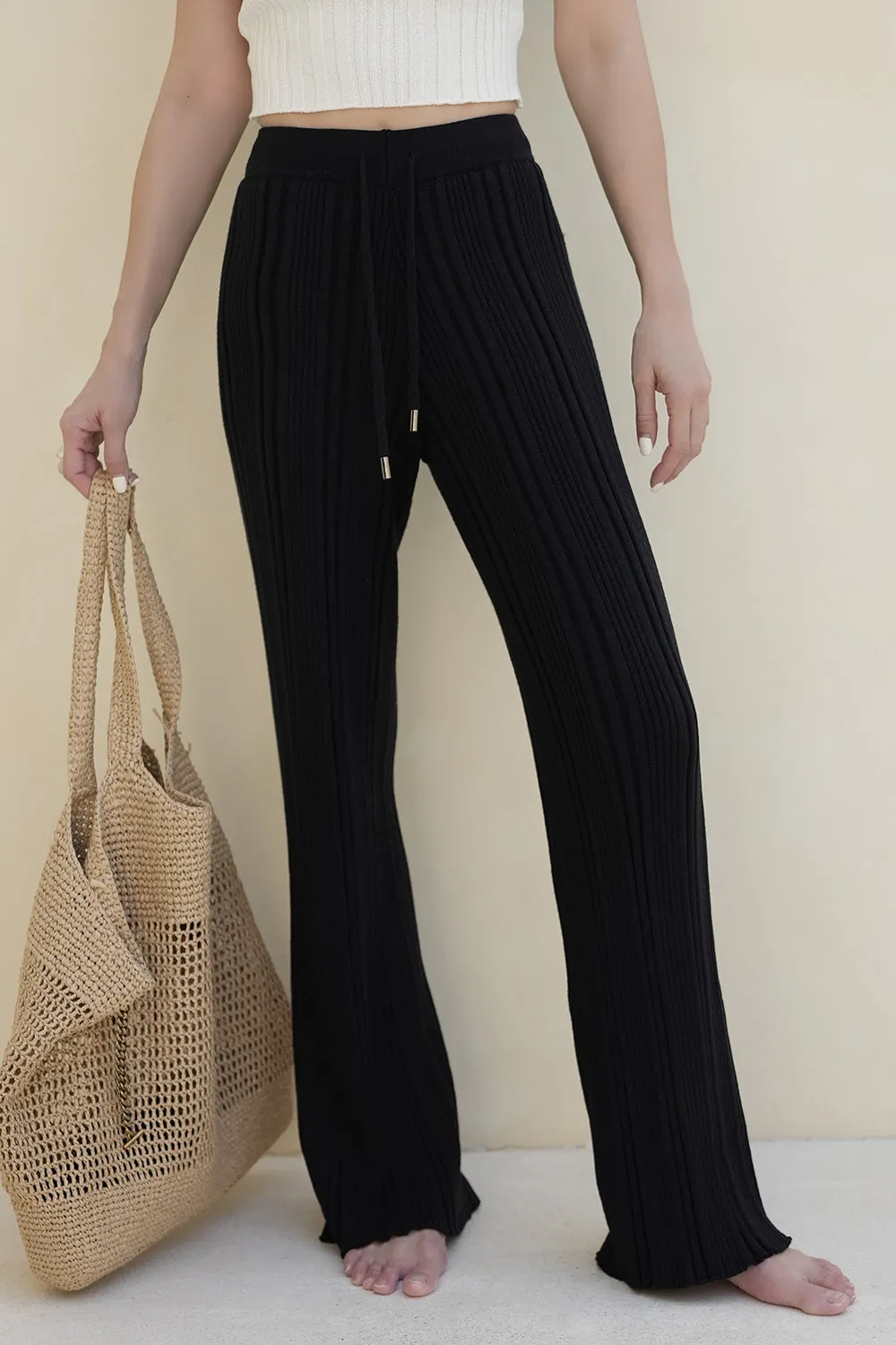 輕氧針織抽繩長褲<br>WIDE RIBBED KNIT PANTS