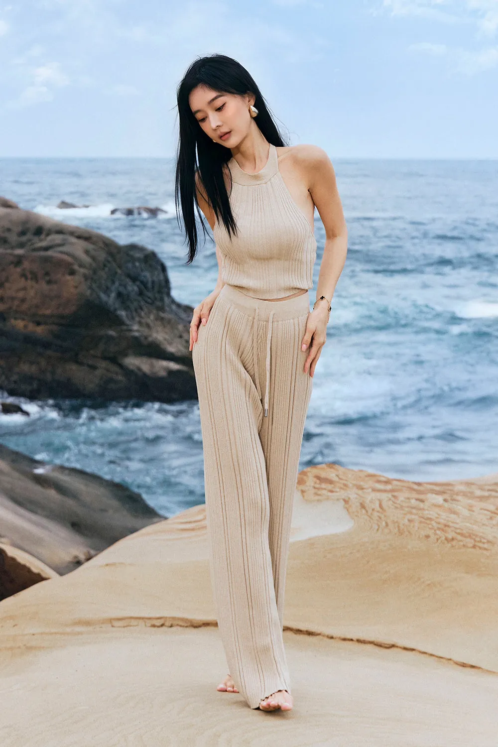 輕氧針織抽繩長褲<br>WIDE RIBBED KNIT PANTS