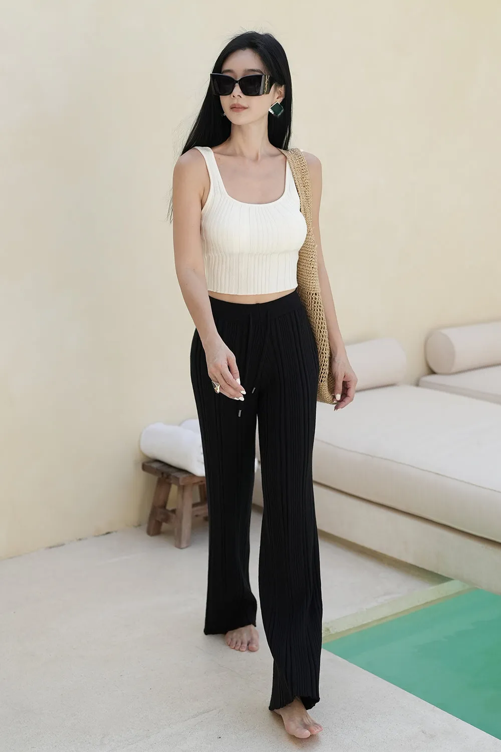 輕氧針織抽繩長褲<br>WIDE RIBBED KNIT PANTS