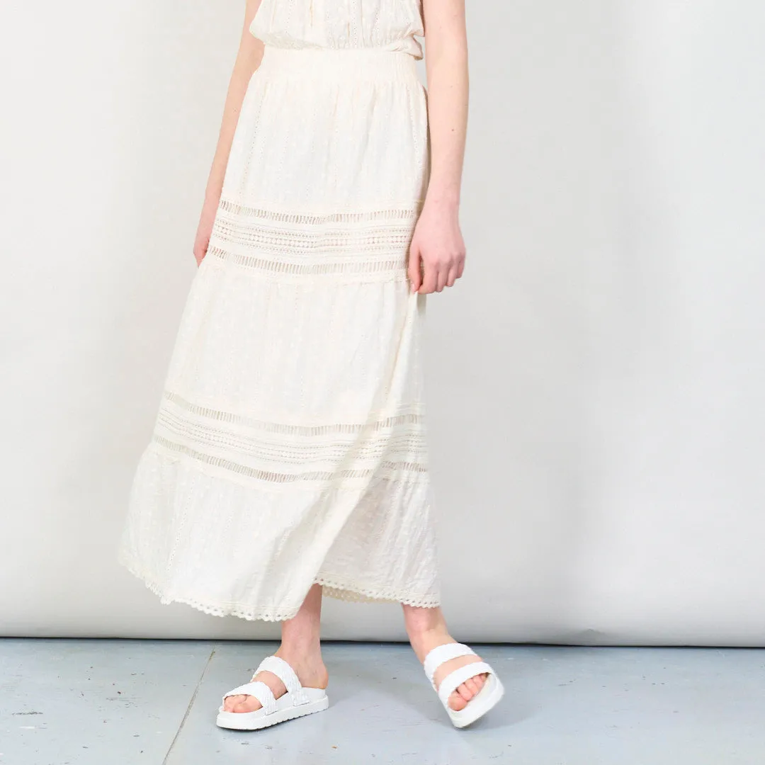 Sleeveless lace two-piece set with ruffle details wholesale