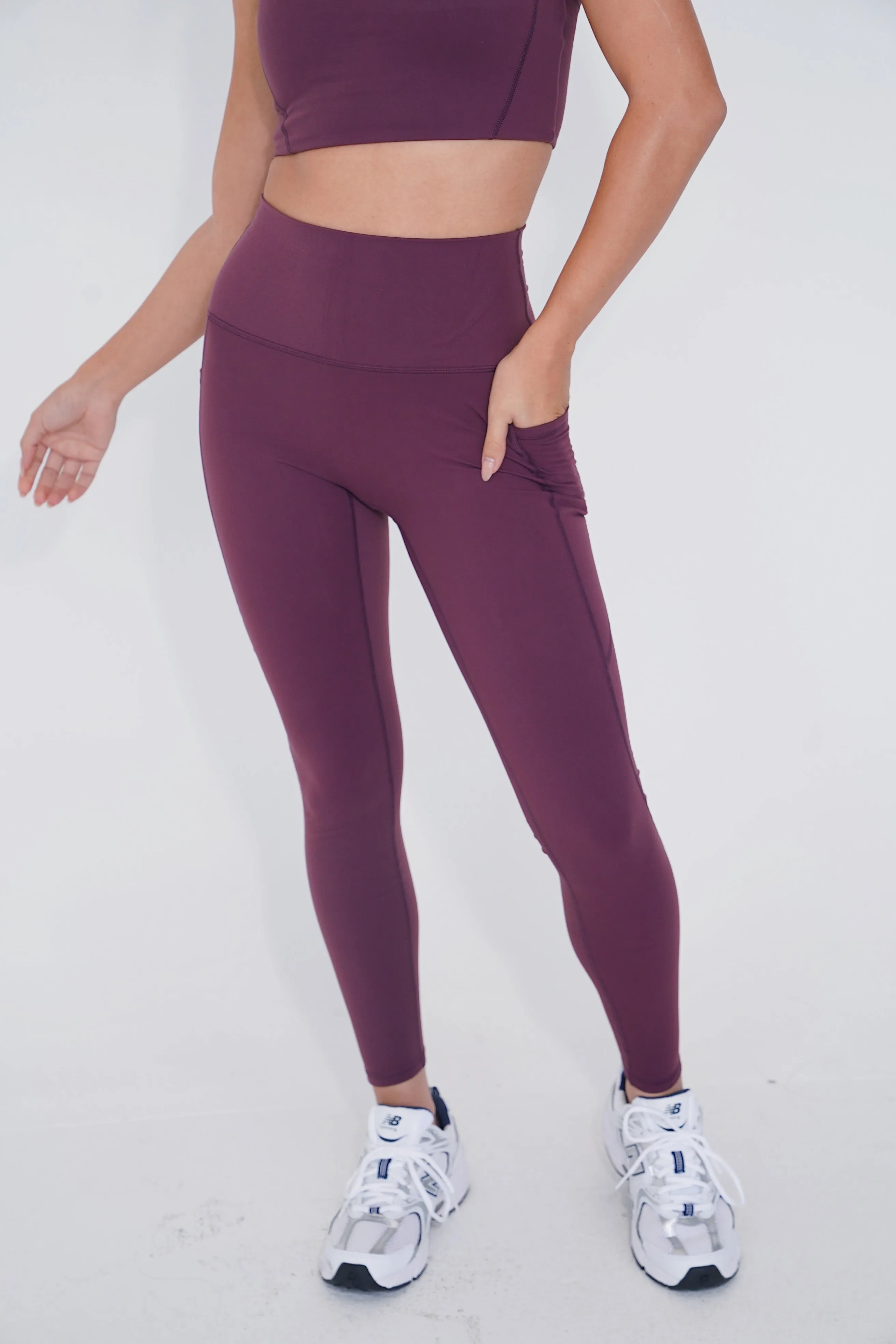The More I Give, The More I Receive Chic Plum Leggings