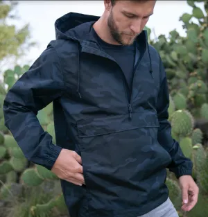 WATER RESISTANT WINDBREAKER ANORAK JACKET: BLACK CAMO