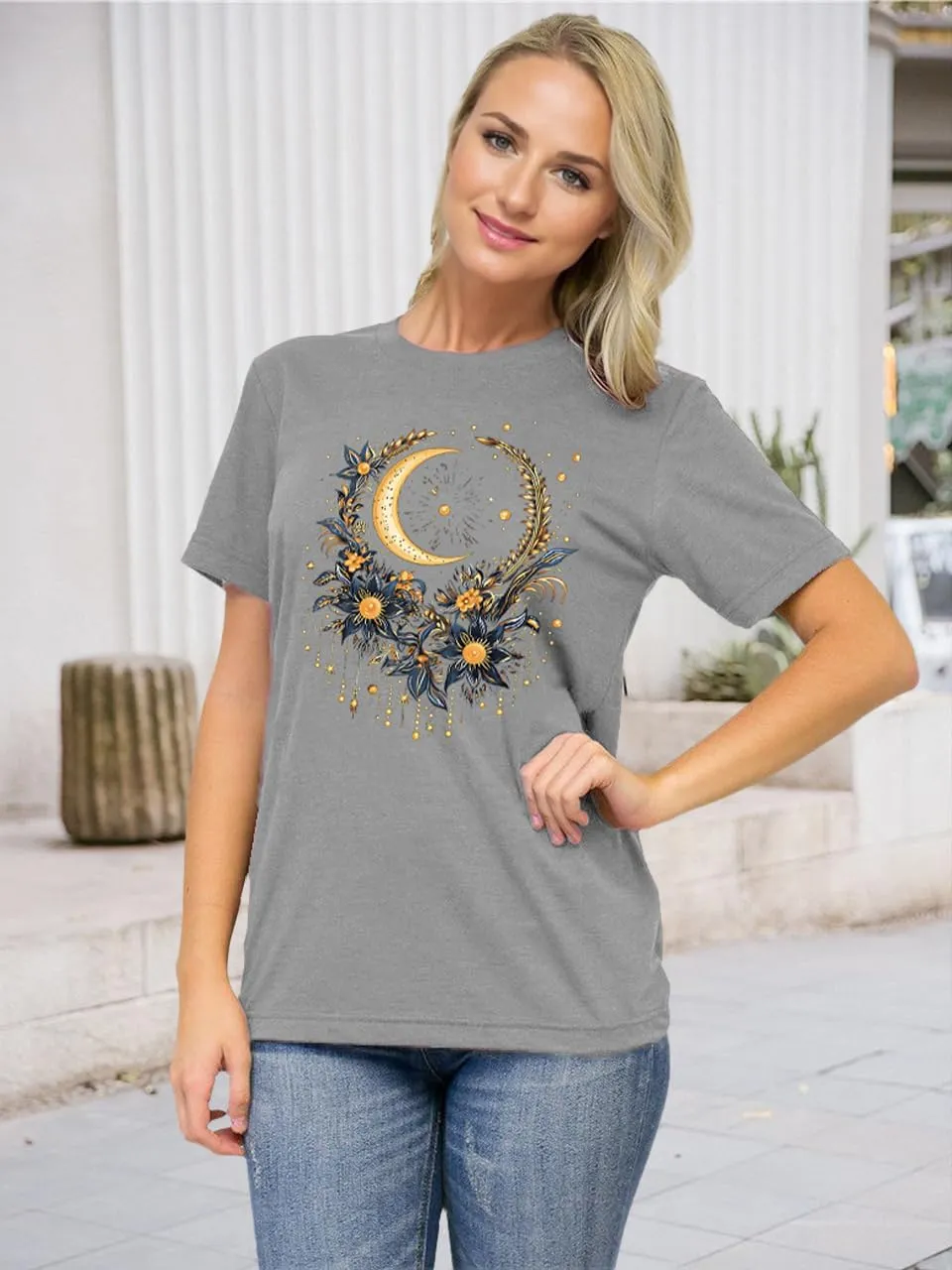 Women Mystical Moon and Sun Flower Shirt Vintage Wildflower T Shirts Boho Graphic Tees Short Sleeve Celestial Moon Tops